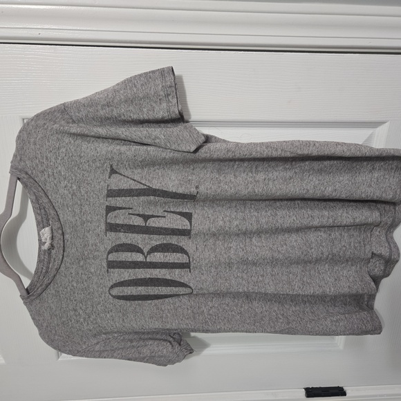 MOTHER Classic Jeans, OBEY TSHIRT, SPlenda Sweater - Picture 2 of 8